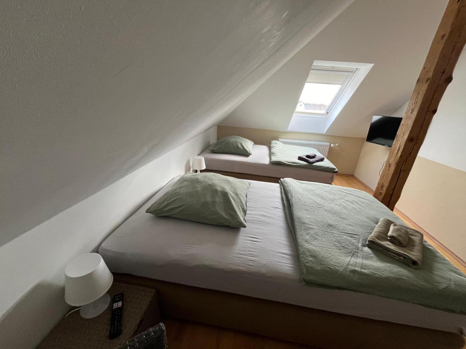 Doppelzimmer-Bad-Kuehlschrank-Tv-19 Meine Zewnętrze zdjęcie