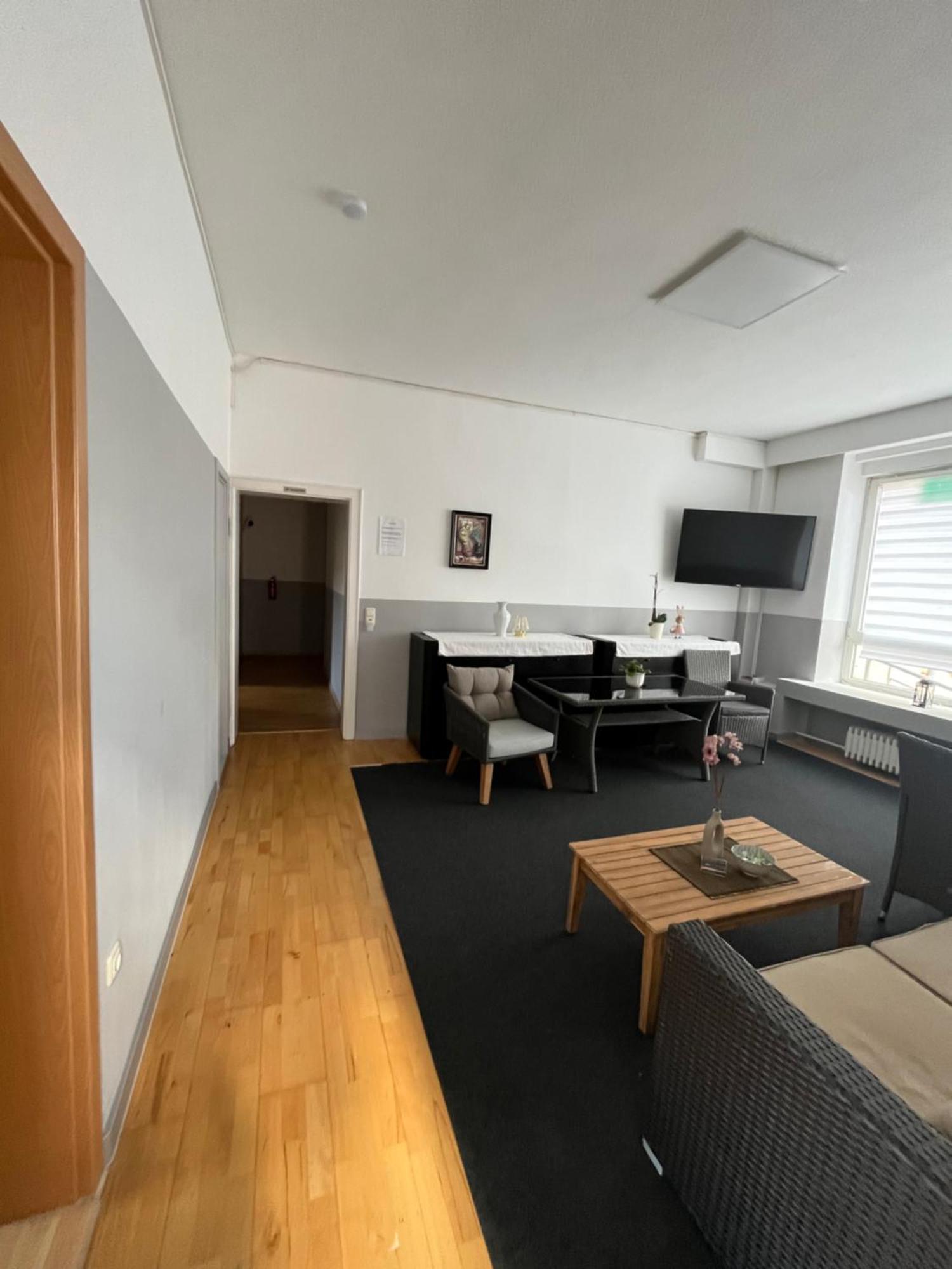 Doppelzimmer-Bad-Kuehlschrank-Tv-19 Meine Zewnętrze zdjęcie
