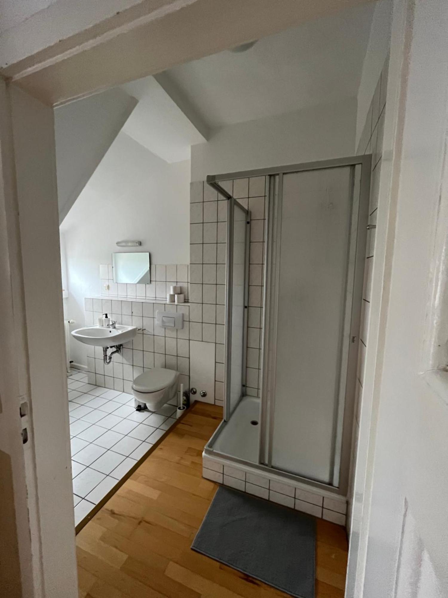 Doppelzimmer-Bad-Kuehlschrank-Tv-19 Meine Zewnętrze zdjęcie