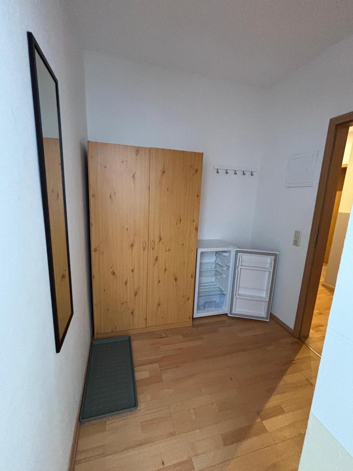 Doppelzimmer-Bad-Kuehlschrank-Tv-19 Meine Zewnętrze zdjęcie